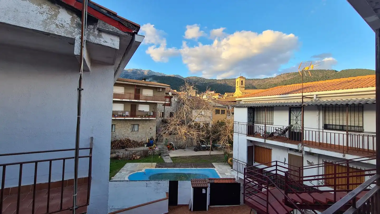 Vista exterior de Piso en venta en Piedralaves con Terraza