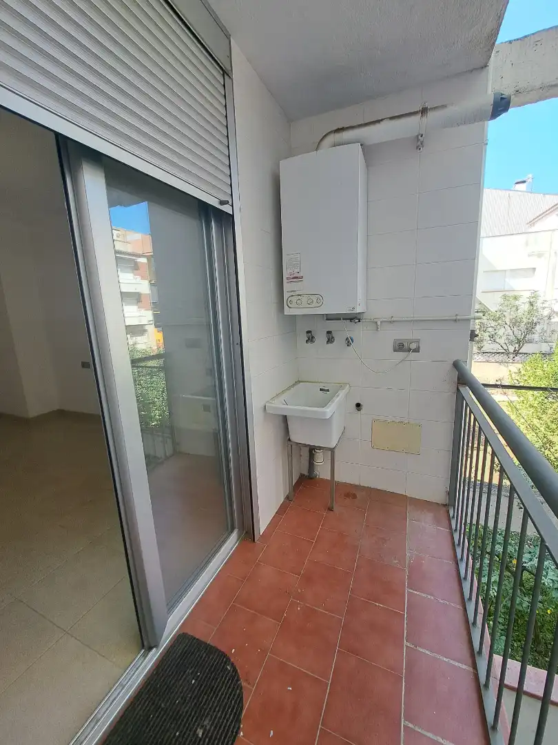 Terraza de Piso de alquiler en Tordera con Calefacción, Horno y Balcón