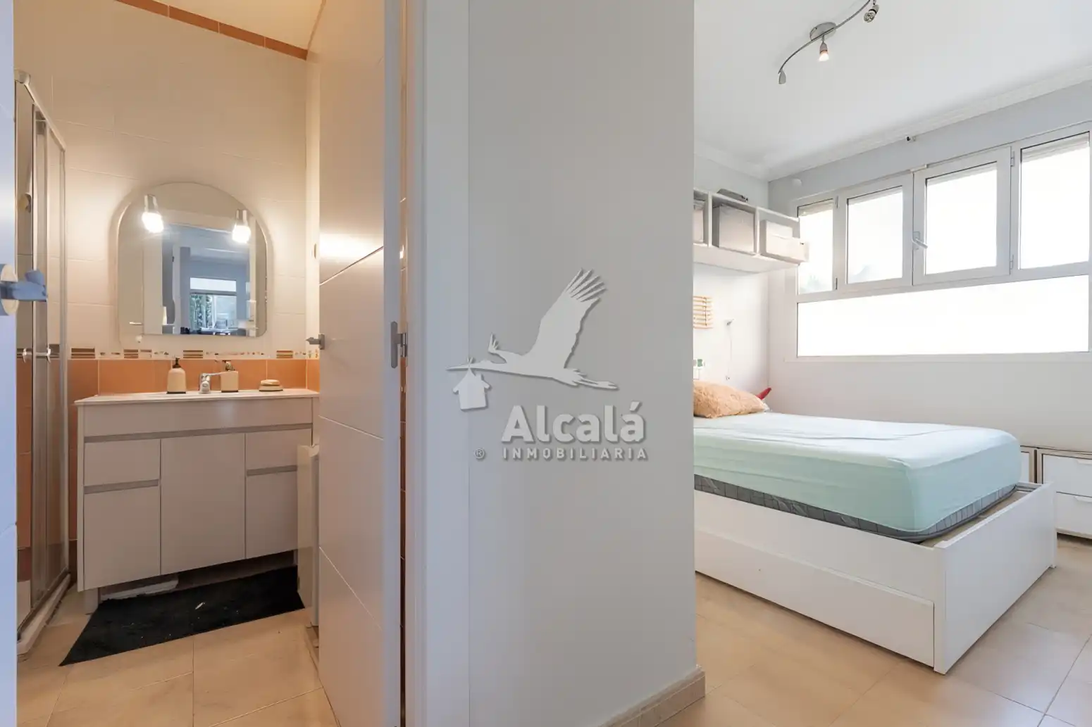 Habitación de Piso en venta en Madrid con Calefacción, Jardín privado y Piscina