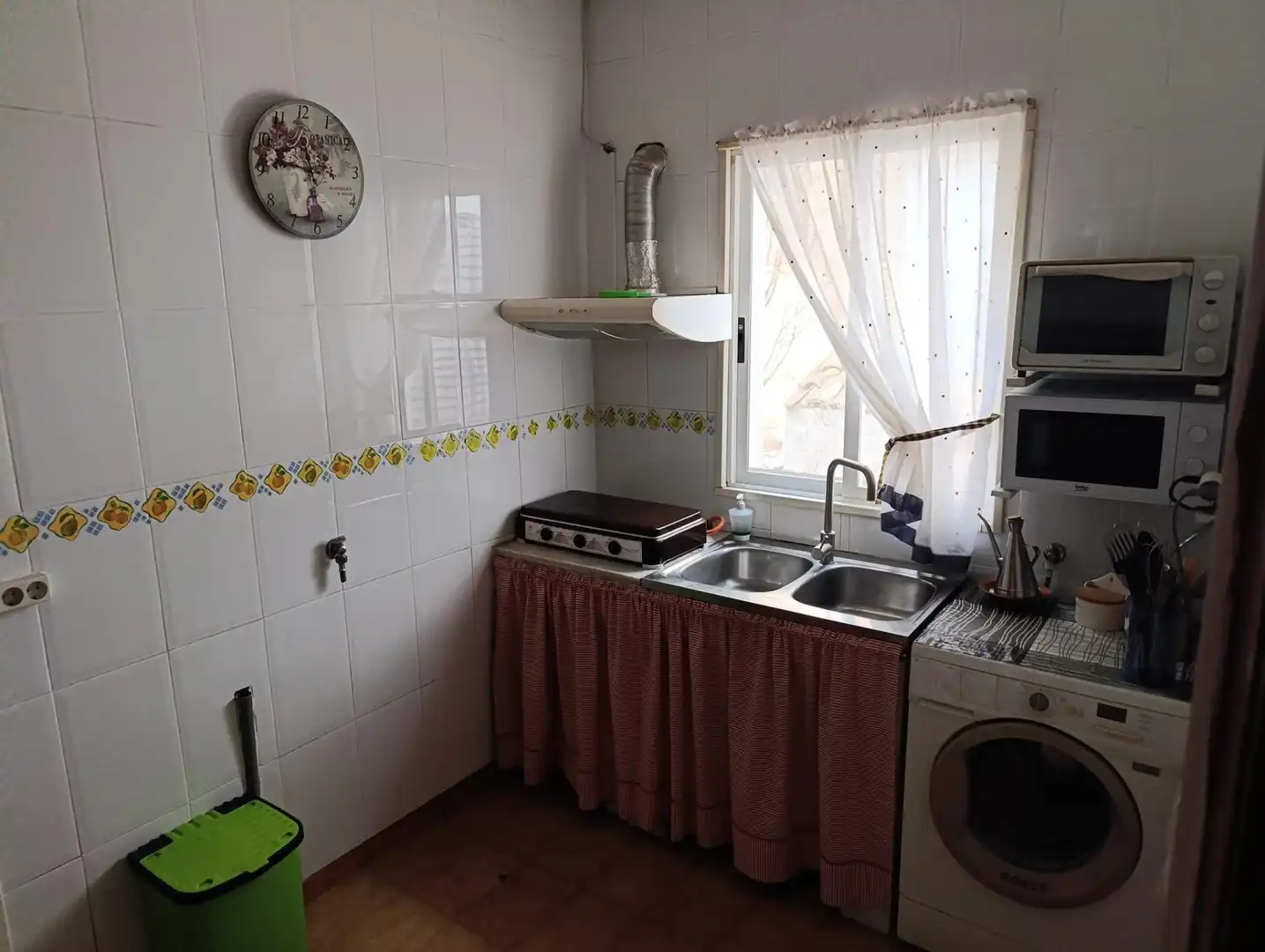 Cocina de Casa adosada en venta en Sariñena con Calefacción, Jardín privado y Terraza