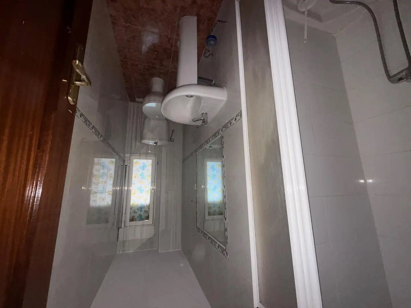 Bany de Apartament en venda en Madrid