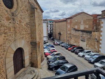Apartment mit Garten zur Miete in Miralvalle - Av. Virgen del Puerto - La Data