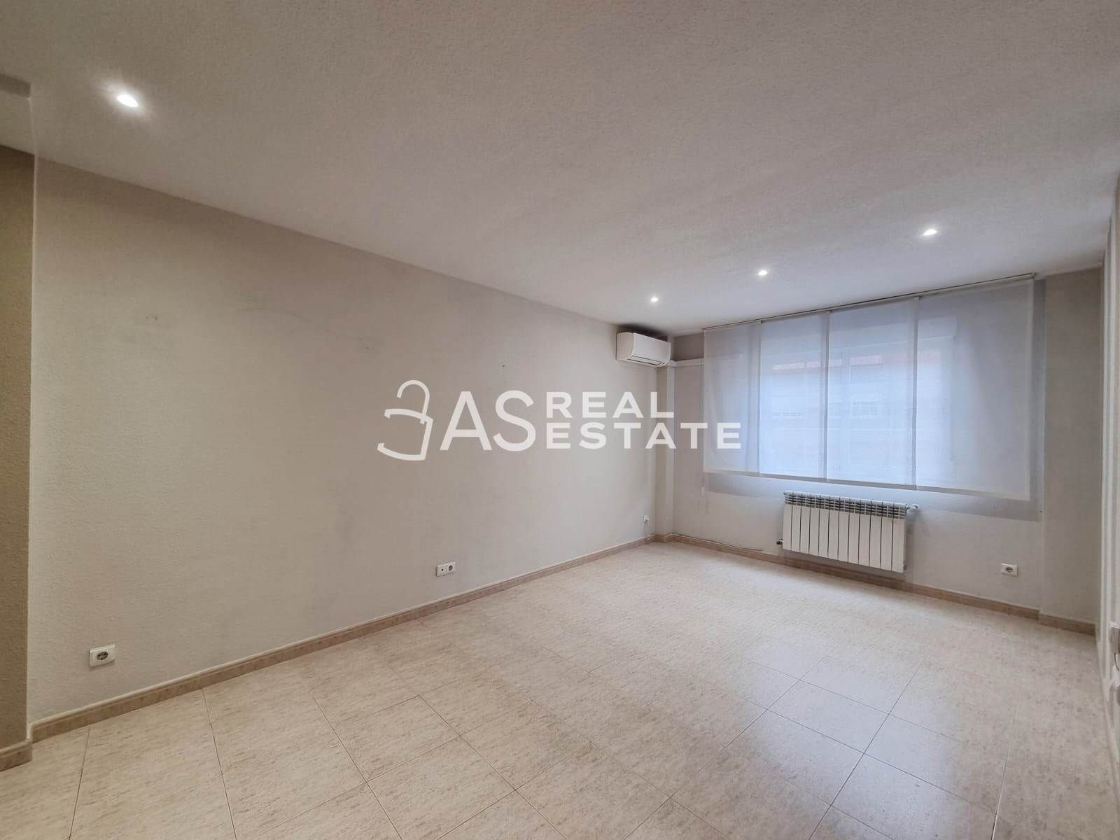 Flat for sale in Galapagar  with Air Conditioner