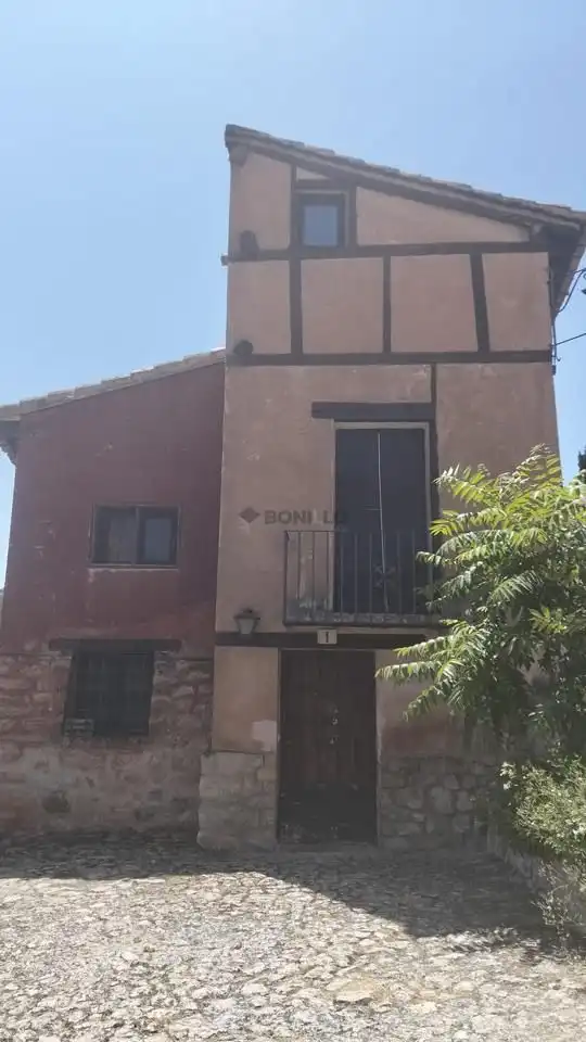 Vista exterior de Finca rústica de alquiler en Albarracín con Calefacción, Amueblado y Balcón