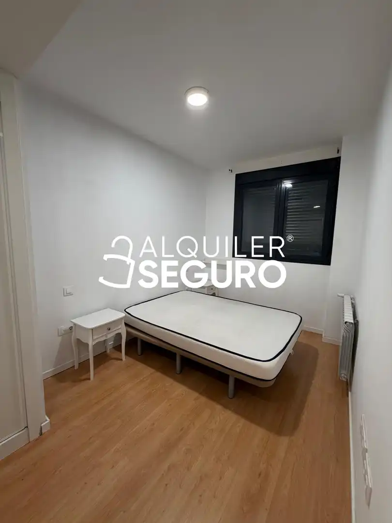 Bedroom of Flat for rent in Universidad