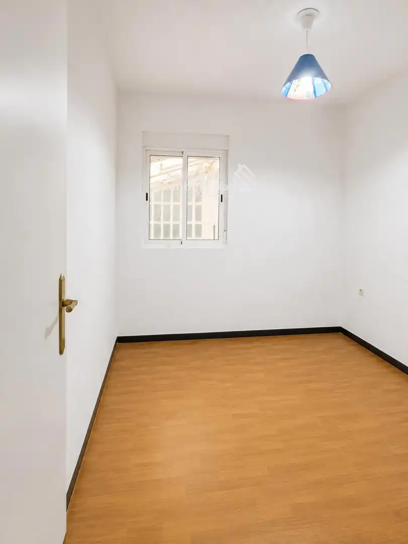 Schlafzimmer von Wohnung zum Verkauf in Salamanca mit Heizung, Terrasse und Balkon