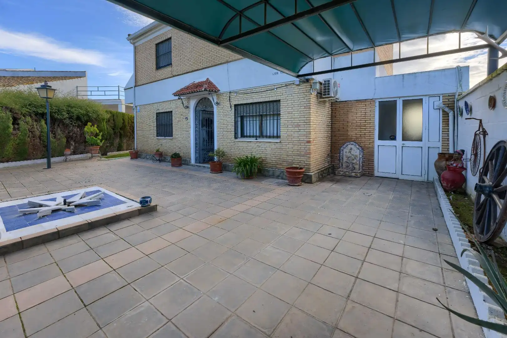 Jardí de Casa o xalet en venda en Espartinas amb Aire condicionat, Jardí privat i Terrassa