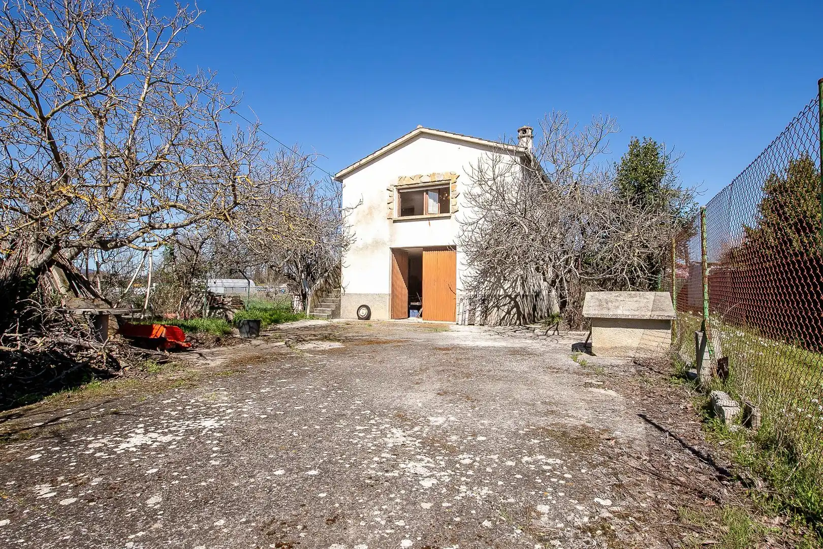Vista exterior de Finca rústica en venda en Mendigorria amb Calefacció, Traster i Piscina