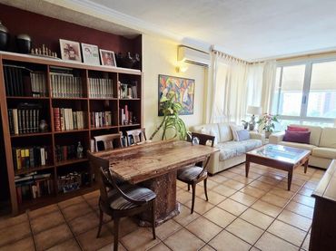 Apartamento con piscina en venta en Playa de Levante
