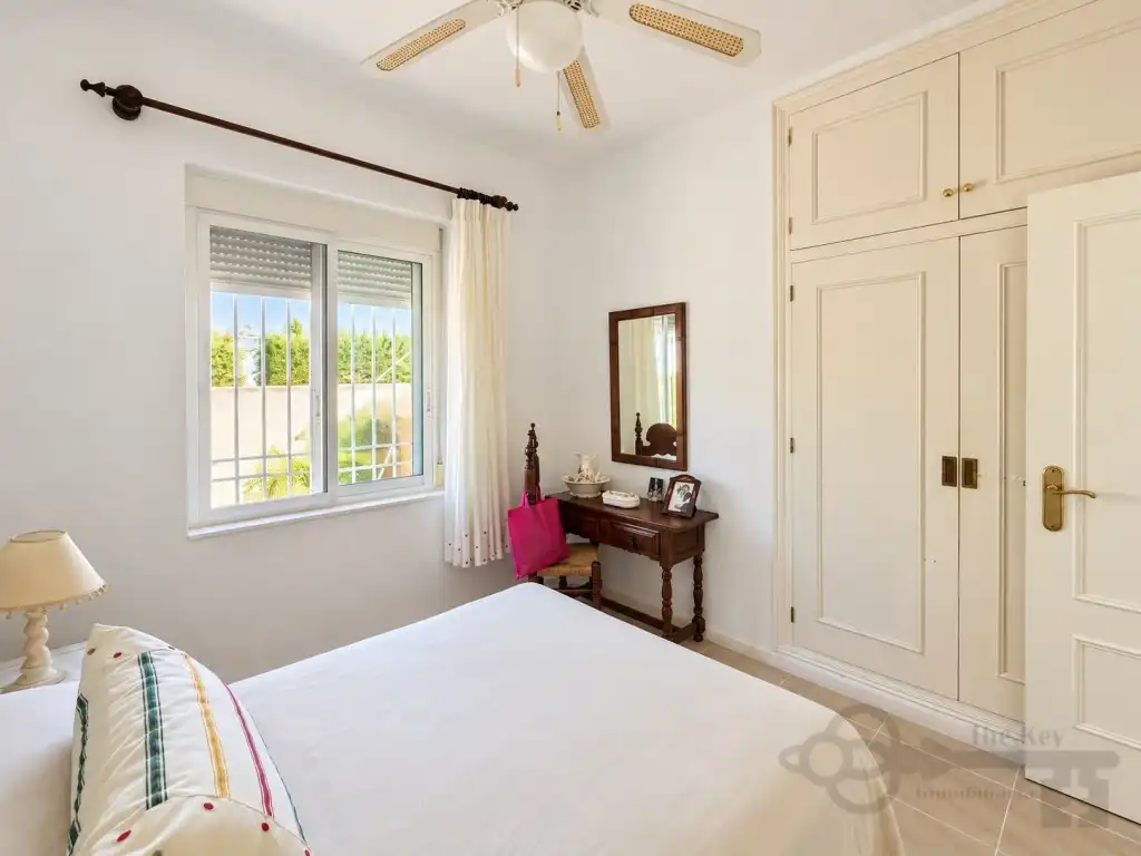 Dormitori de Casa o xalet en venda en Cartagena