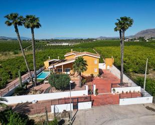 Vista exterior de Casa o xalet en venda en Orihuela amb Aire condicionat, Calefacció i Terrassa