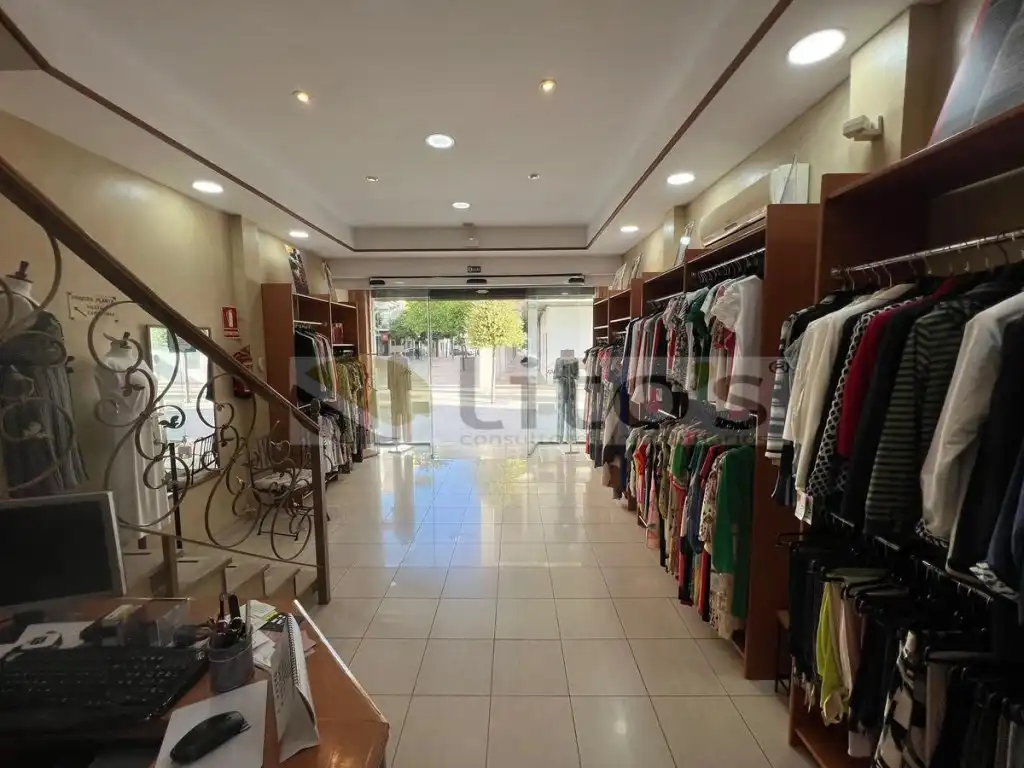 Local en venta en Dos Hermanas con Aire acondicionado