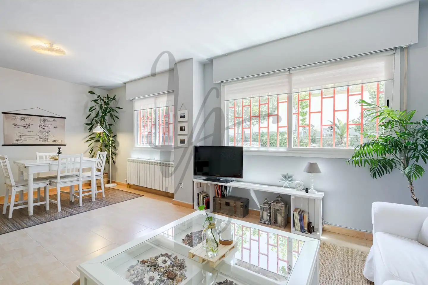 Wohnzimmer von Erdgeschoss zur Miete in San Sebastián de los Reyes mit Heizung