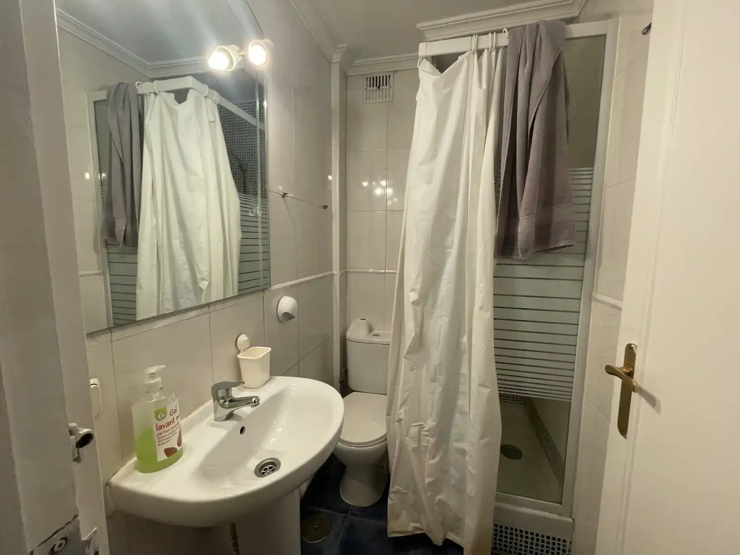 Baño de Piso en venta en Madrid con Calefacción