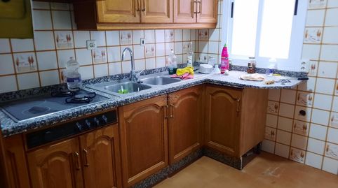Foto 4 de Casa adosada en venta en Las Tinajerías - Juderías, Lucena