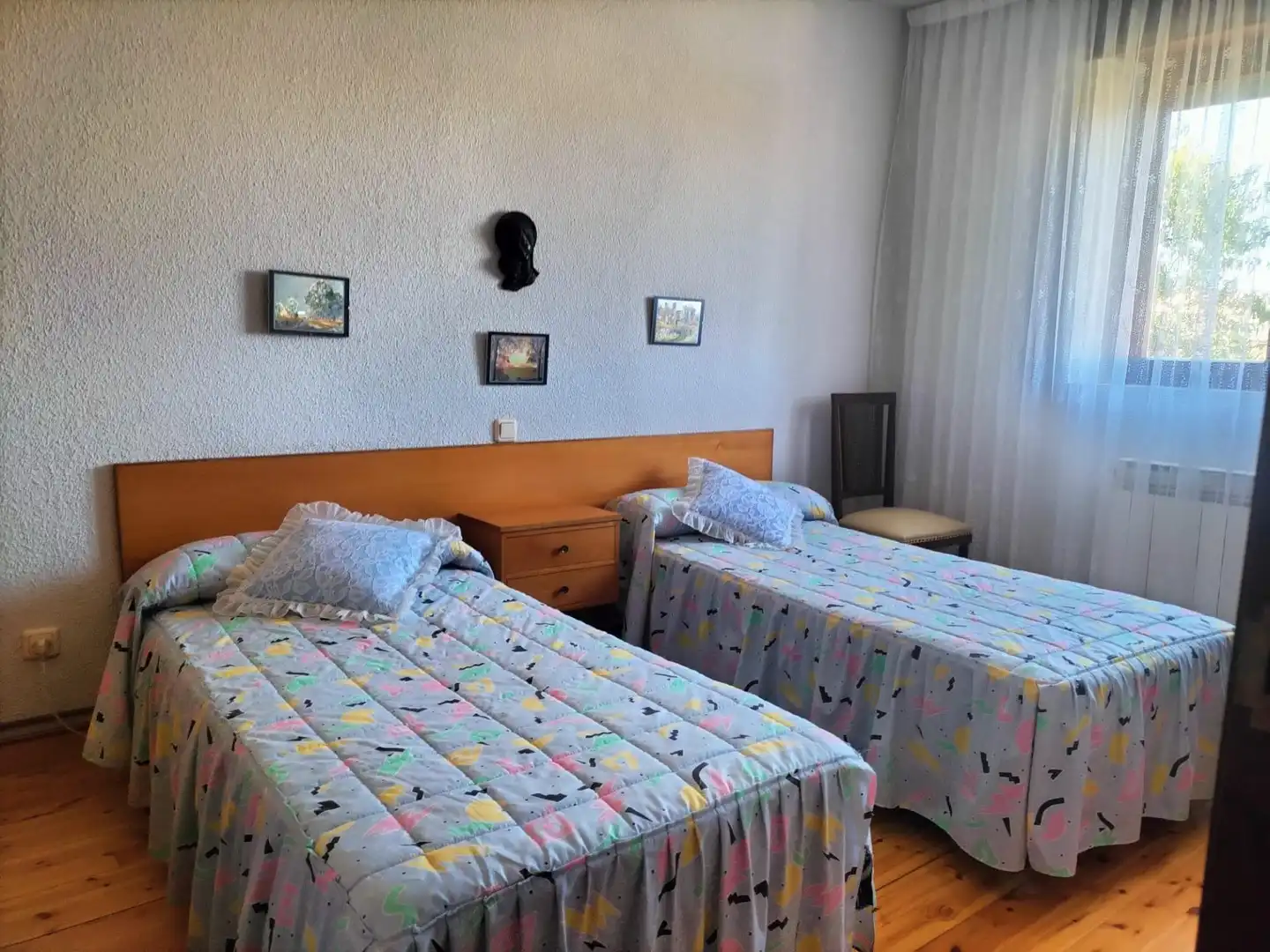 Dormitori de Casa o xalet en venda en Melgar de Fernamental amb Calefacció, Jardí privat i Terrassa