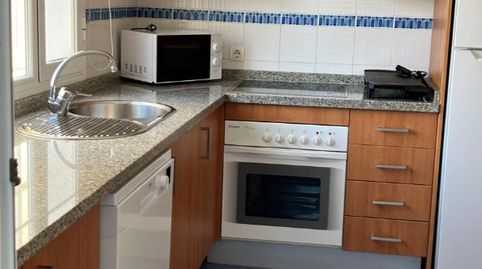 Foto 2 de Piso de alquiler en Avenida Parque Selwo, La Concha - Resina Golf, Estepona