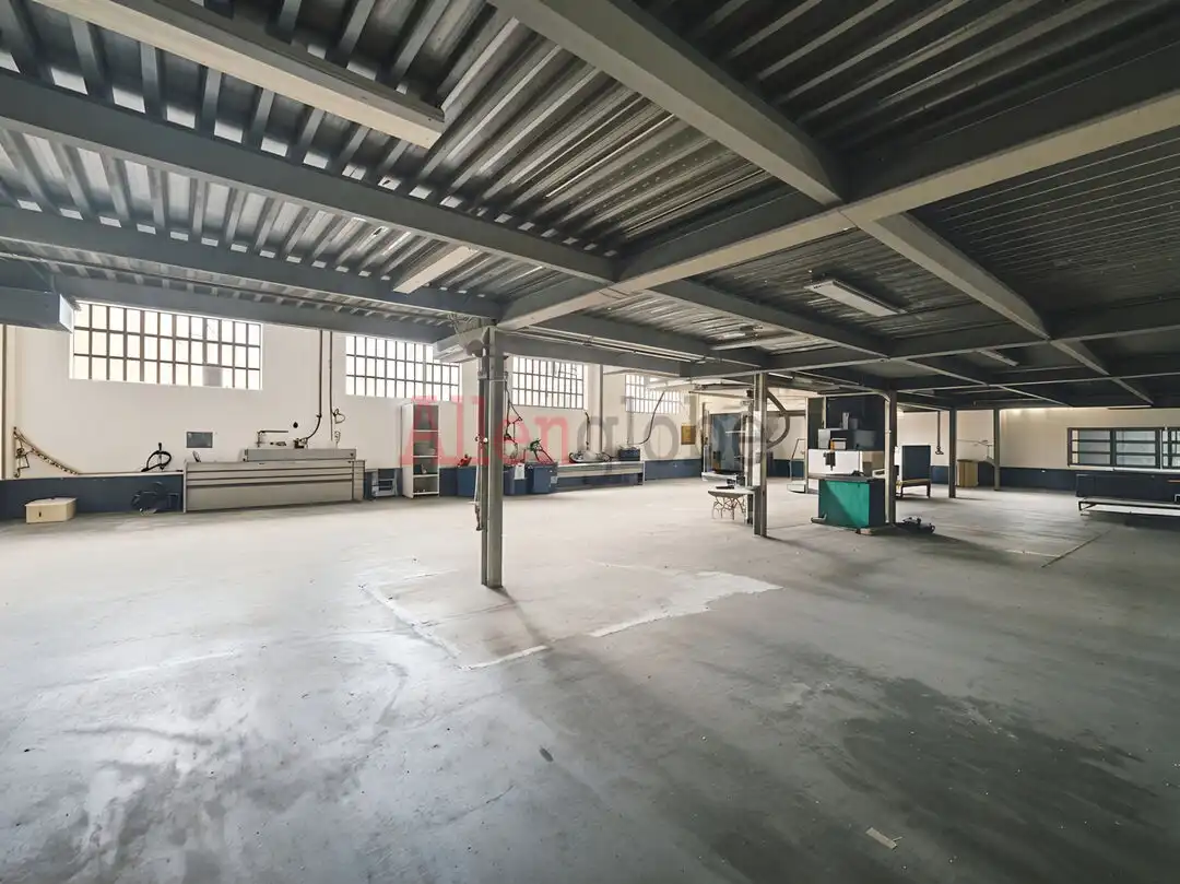 Industrial buildings for rent in Siero