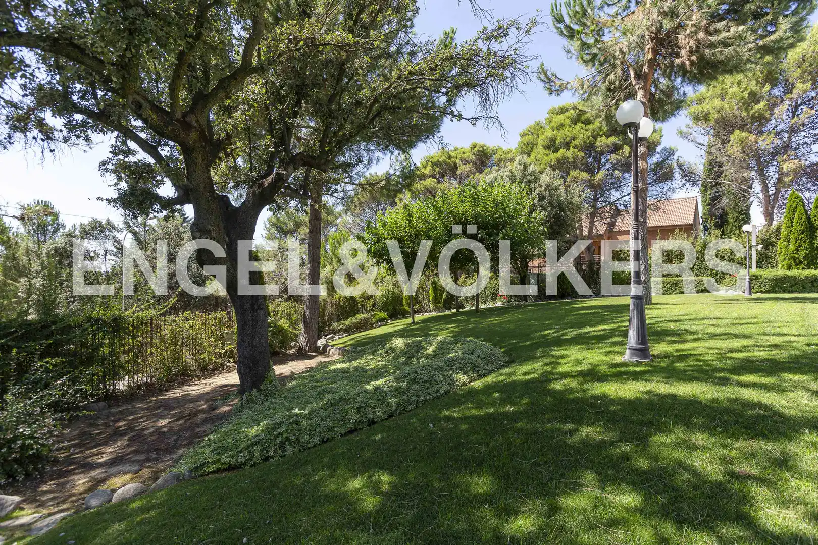 Jardí de Casa o xalet de lloguer en Villaviciosa de Odón amb Aire condicionat, Calefacció i Jardí privat