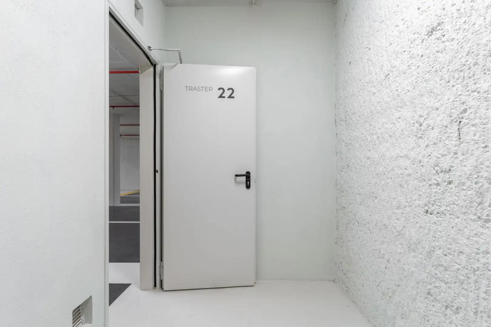 Wohnung zur Miete in Sant Joan Despí mit Klimaanlage, Heizung und Privatgarten