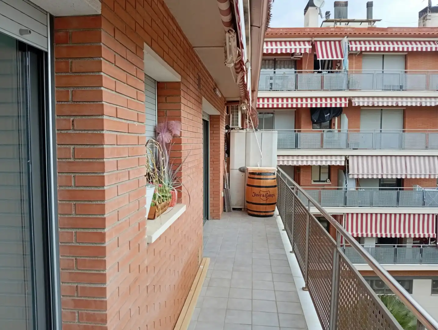 Terrasse von Dachboden zum Verkauf in Calella mit Heizung, Parkett und Terrasse