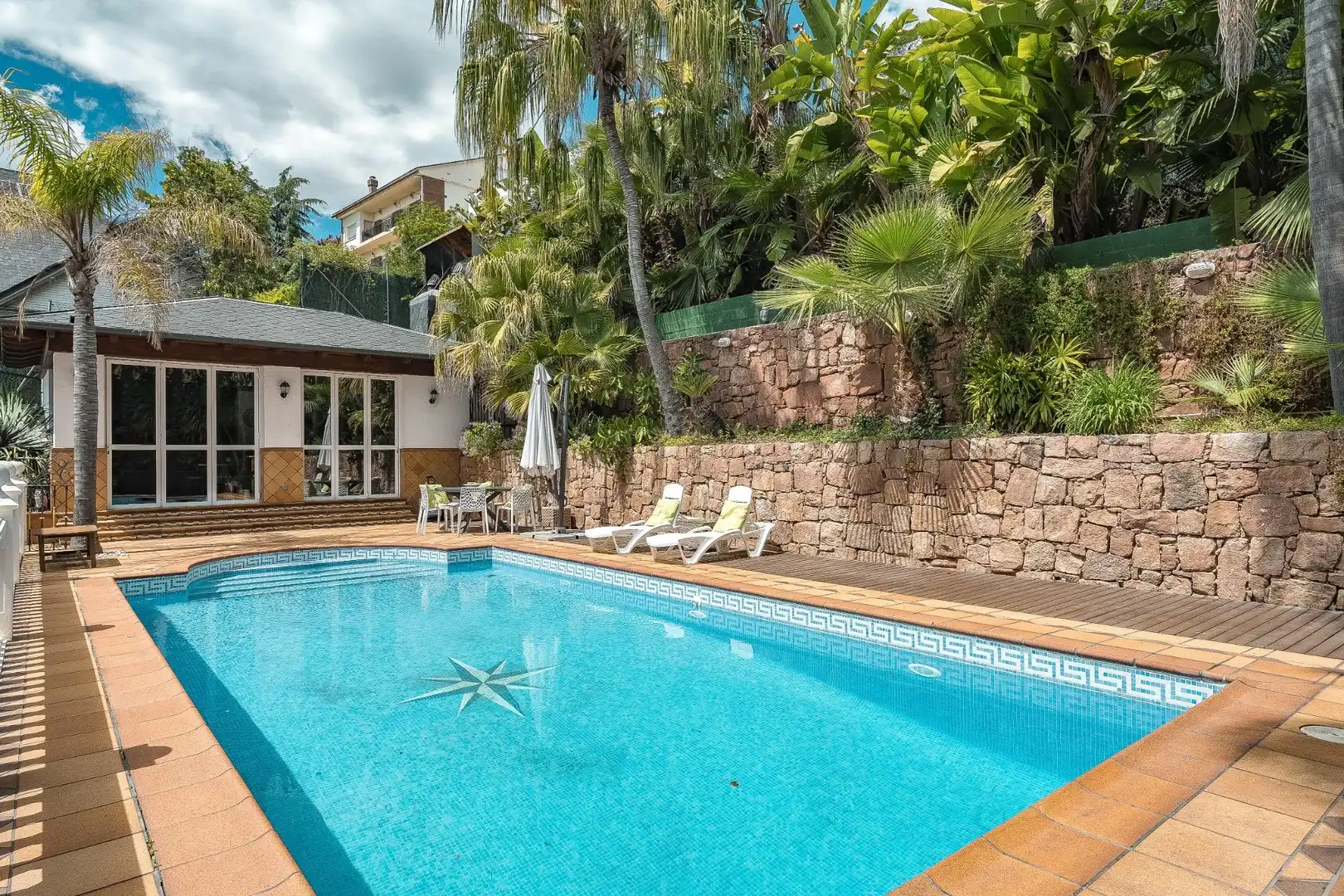 Piscina de Casa o xalet en venda en Pallejà amb Calefacció, Jardí privat i Terrassa