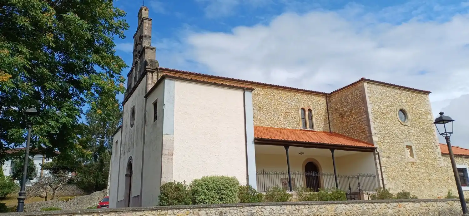 Exterior view of Houses for sale in Nava  with Swimming Pool