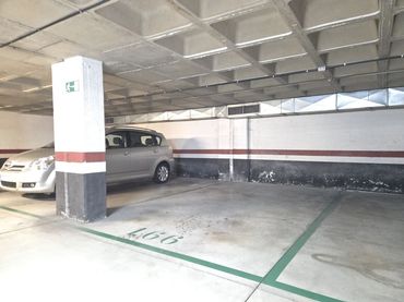 Parkplatz zum Verkauf in José Maria Sert Plaza
