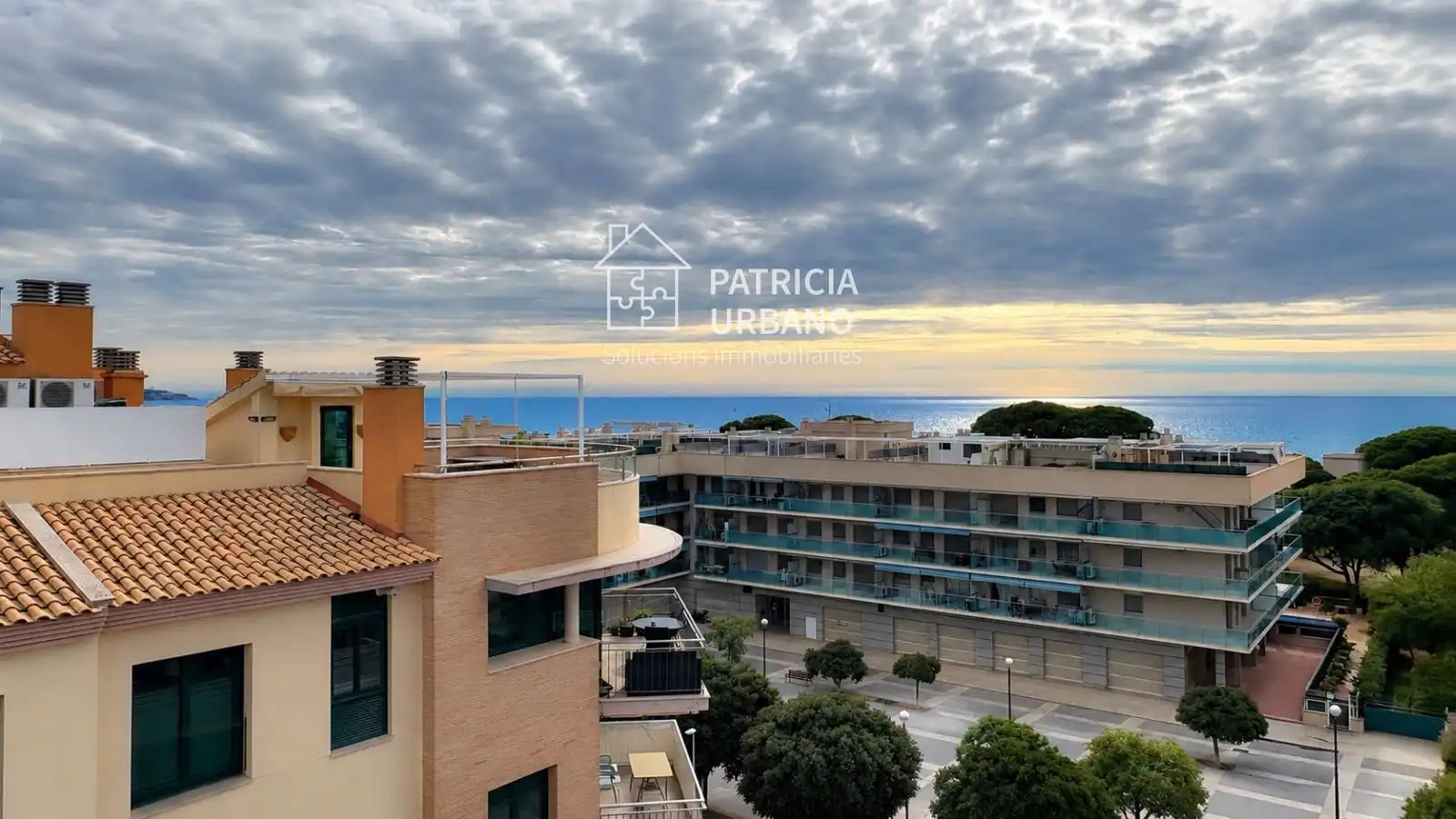 Exterior view of Attic for sale in Vilafortuny - Cap de Sant Pere