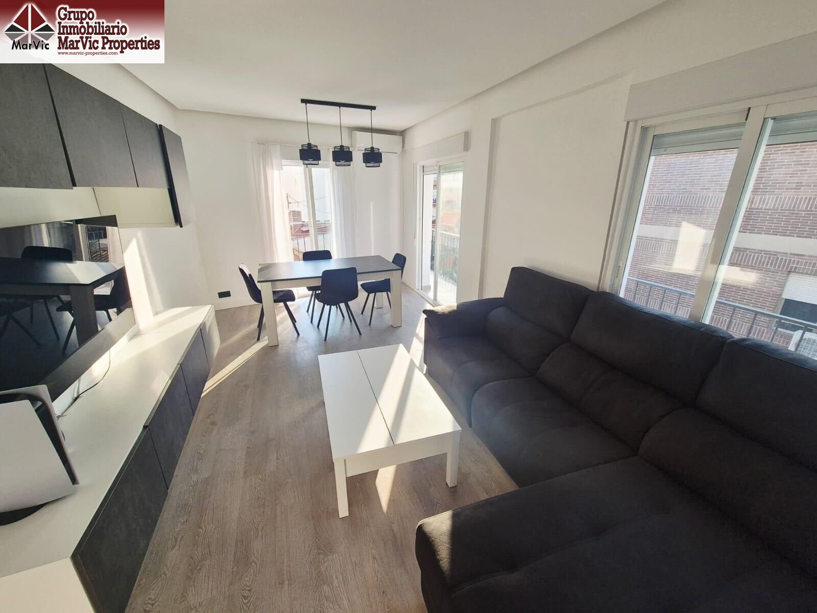 Living room of Flat for sale in Benidorm  with Air Conditioner, Terrace and Storage room