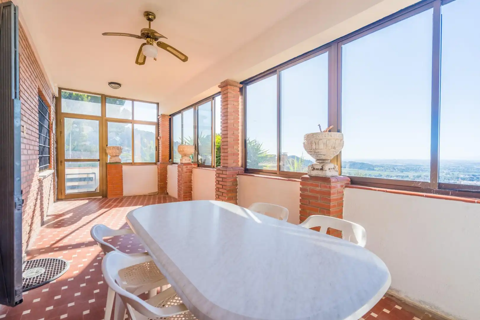 Comedor de Casa o chalet en venta en Náquera con Terraza, Piscina y Piscina comunitaria