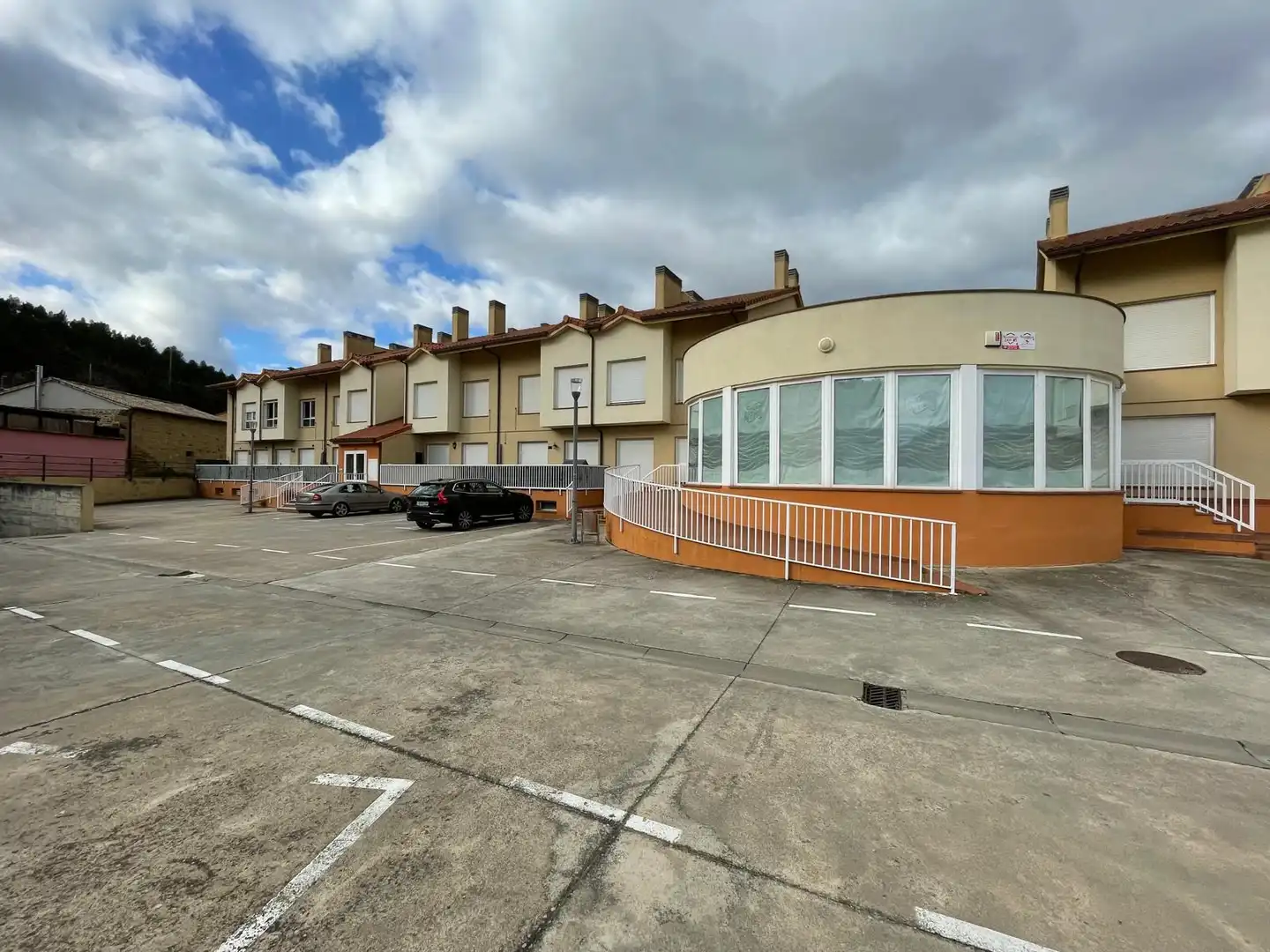 Vista exterior de Dúplex en venta en Cuzcurrita de Río Tirón con Calefacción, Amueblado y Horno