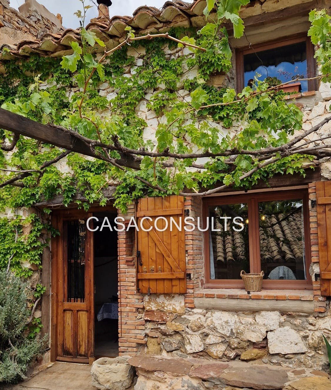 Außenansicht von Country house zum verkauf in Lucena del Cid mit Privatgarten, Terrasse und Abstellraum