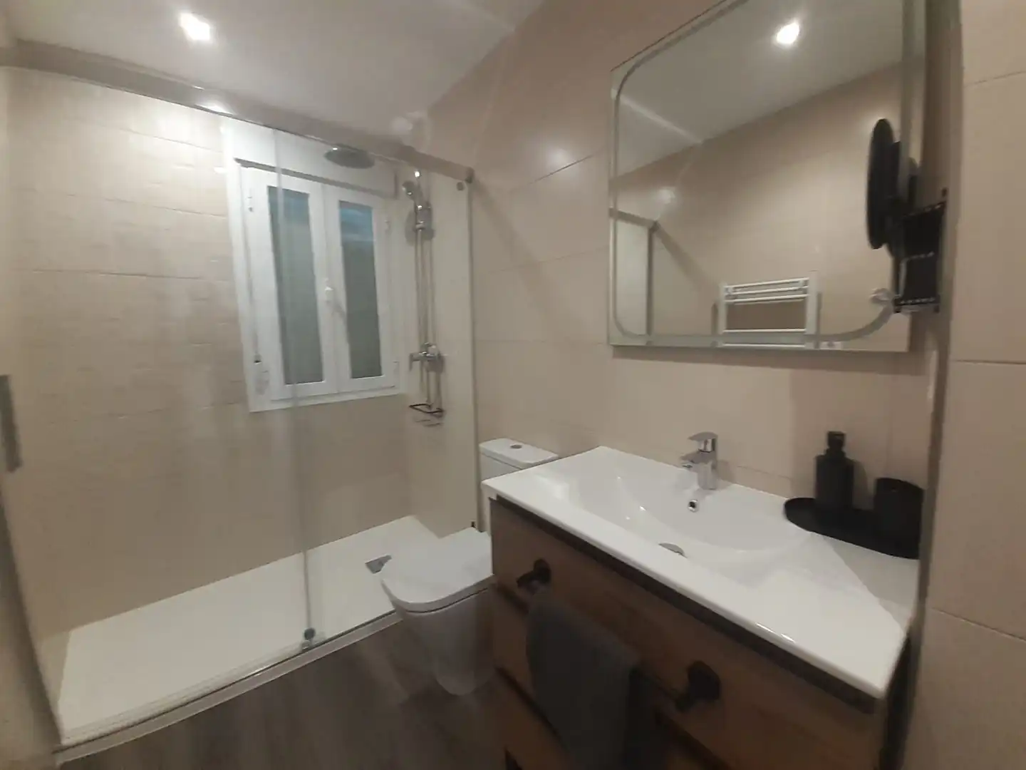 Baño de Casa o chalet de alquiler en Rute con Aire acondicionado, Amueblado y Se aceptan mascotas