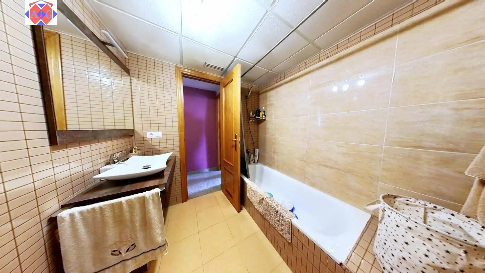 Badezimmer von Dachboden zum Verkauf in Lújar mit Klimaanlage, Terrasse und Möbliert