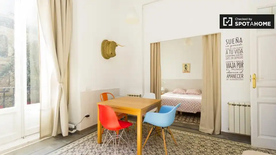 Appartamento con terrazza in affitto a Centro, imagen 4