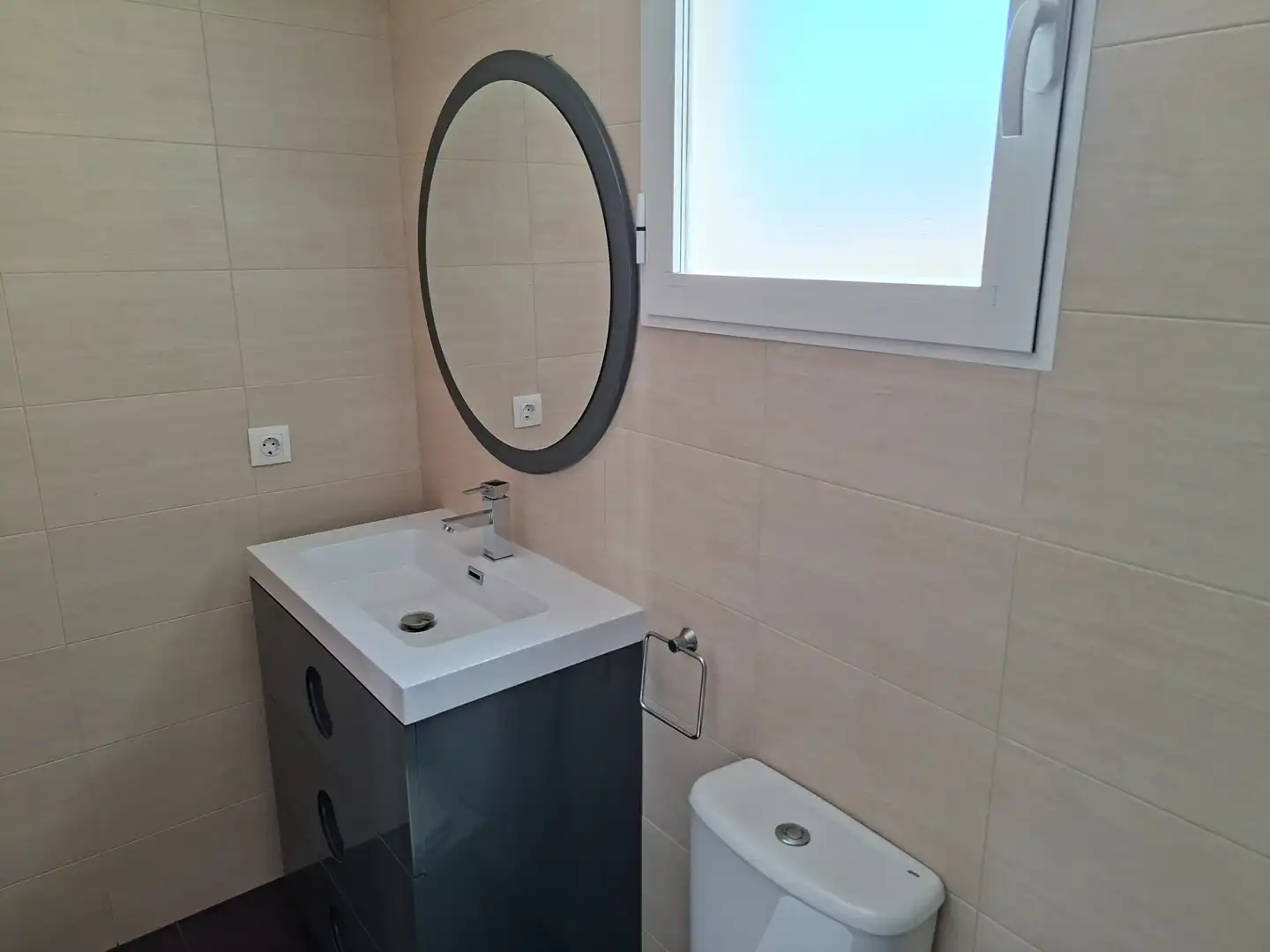 Bathroom of Duplexes for rent in Vila-real  with Terrace, Storage room and Furnished