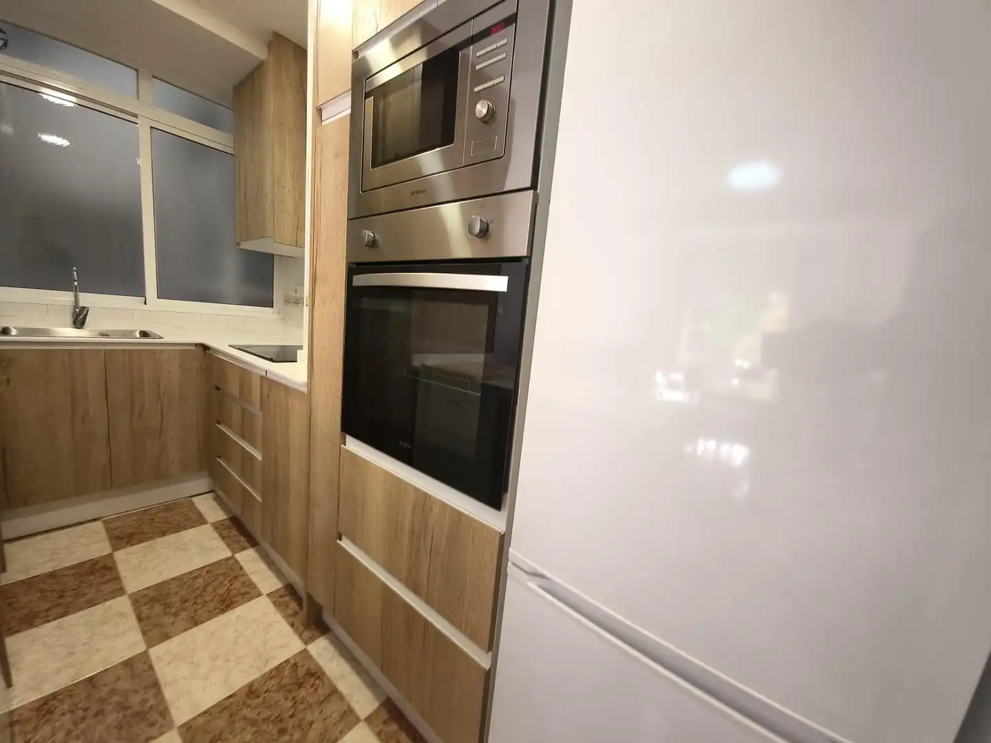 Cocina de Piso de alquiler en Granada con Terraza y Amueblado