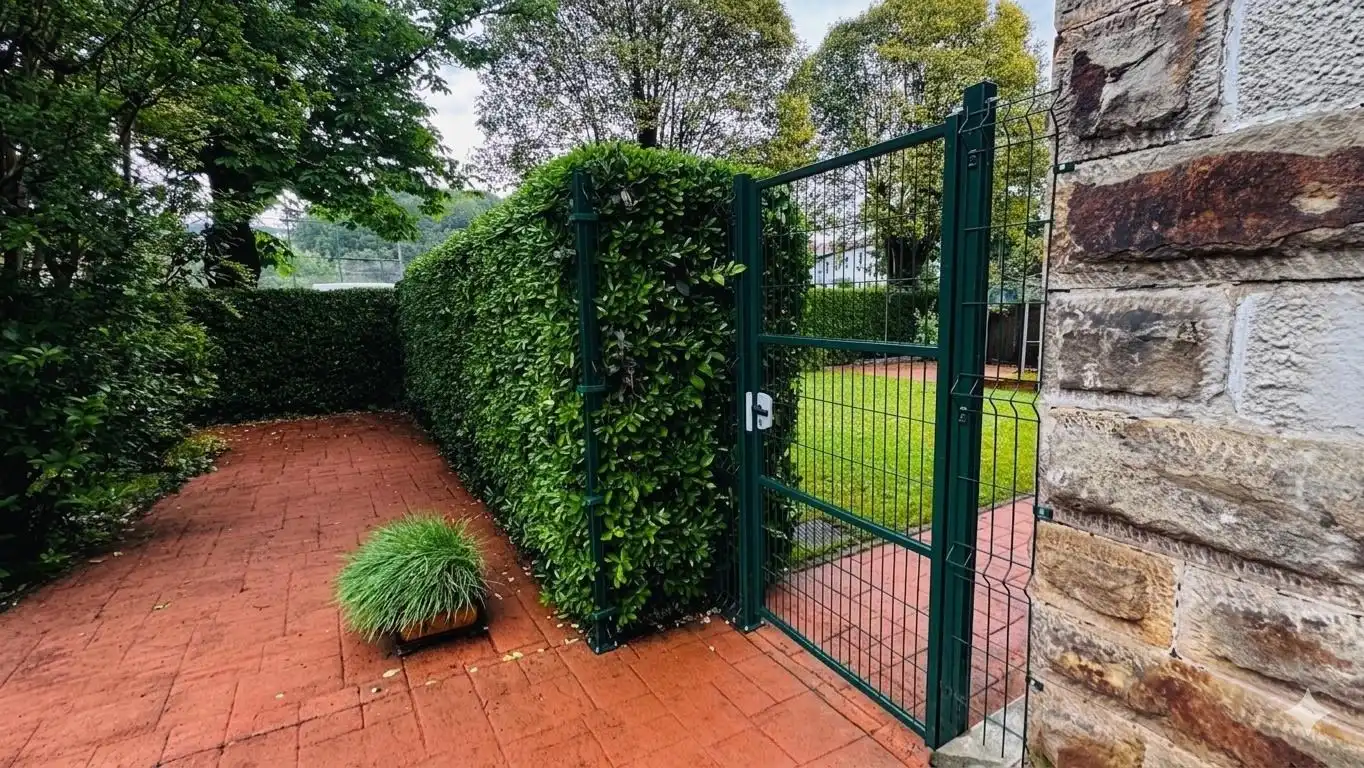 Jardí de Casa o xalet en venda en Galdakao amb Calefacció i Terrassa