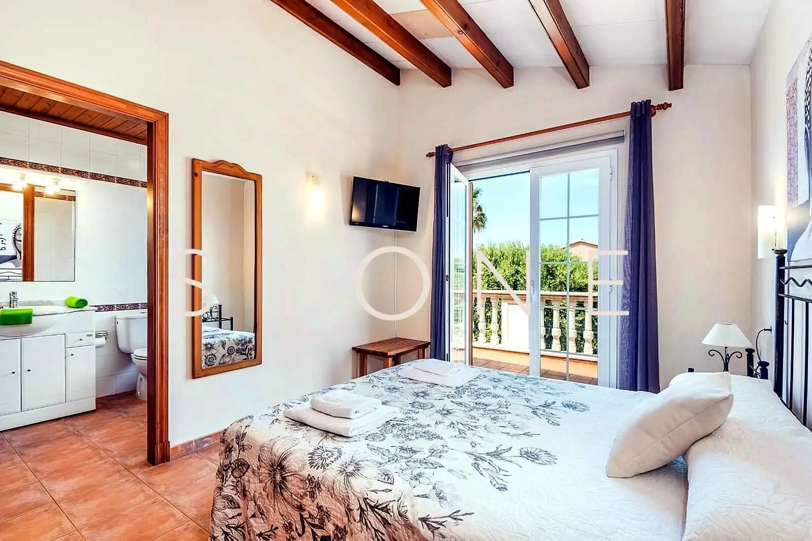 Chalet con piscina en venta en Cala Blanca, imagen 6