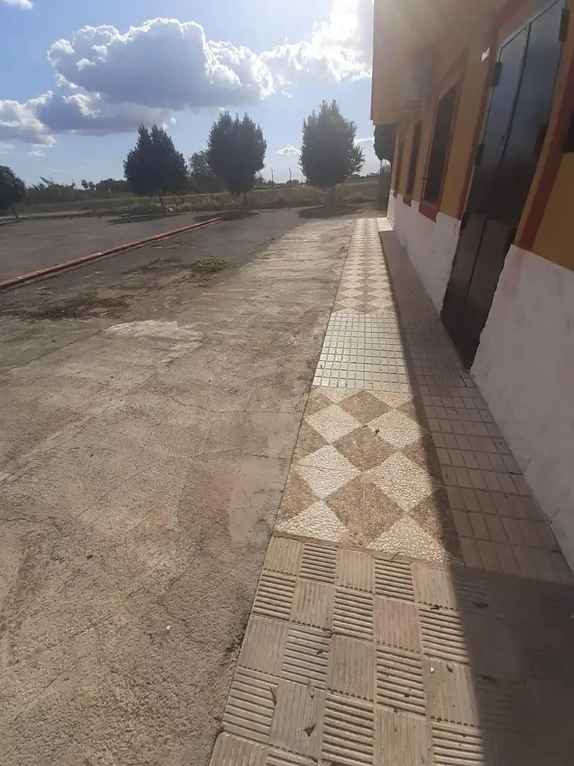 Vista exterior de Casa o chalet de alquiler en Utrera con Aire acondicionado y Amueblado