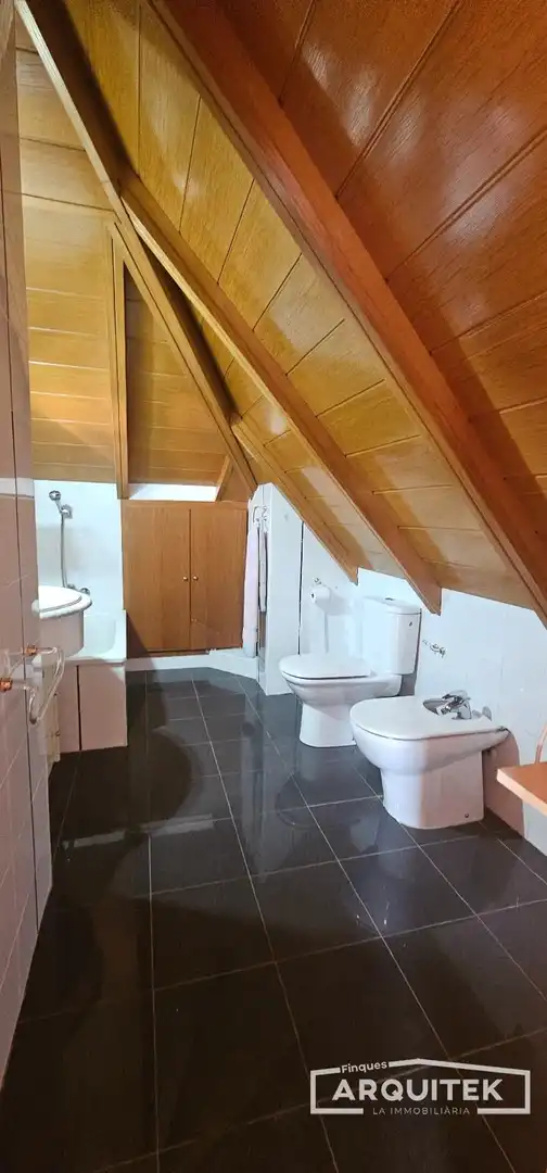 Baño de Casa adosada en venta en Lleida con Aire acondicionado y Jardín privado