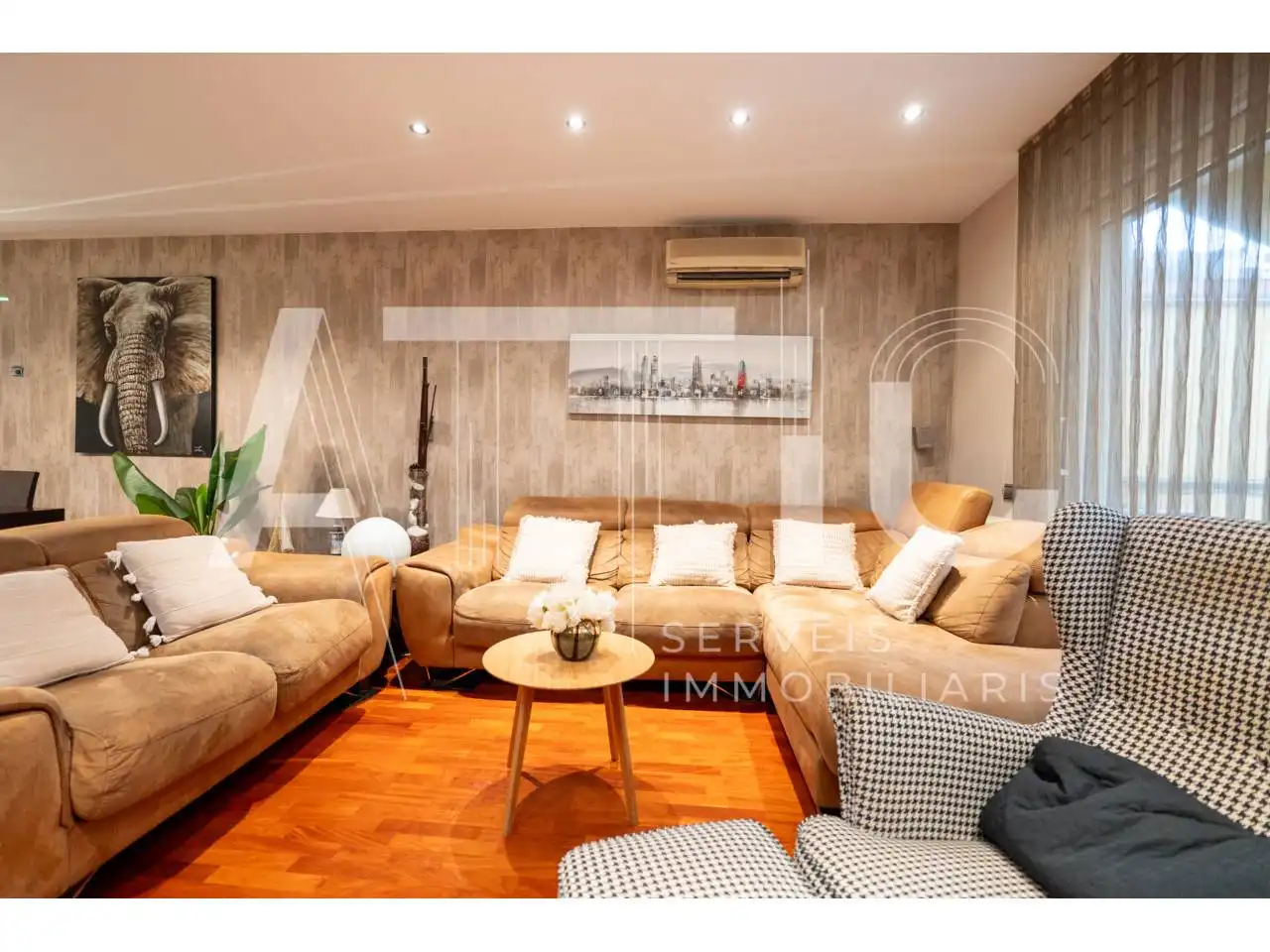 Sala d'estar de Casa o xalet en venda en Sabadell amb Aire condicionat, Calefacció i Parquet