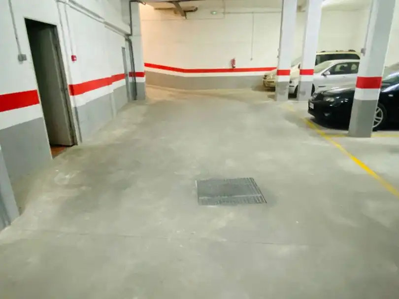 Parkplatz von Garage zur Miete in Albacete