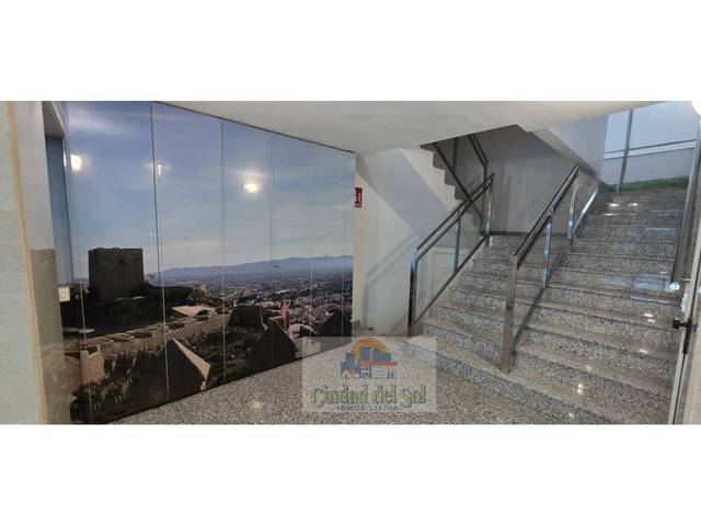 Piso en Venta en Avenida Juan Carlos I en San Mateo