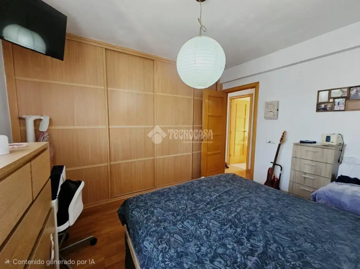 Bedroom of Flat for sale in Parla  with Air Conditioner, Heating and Terrace