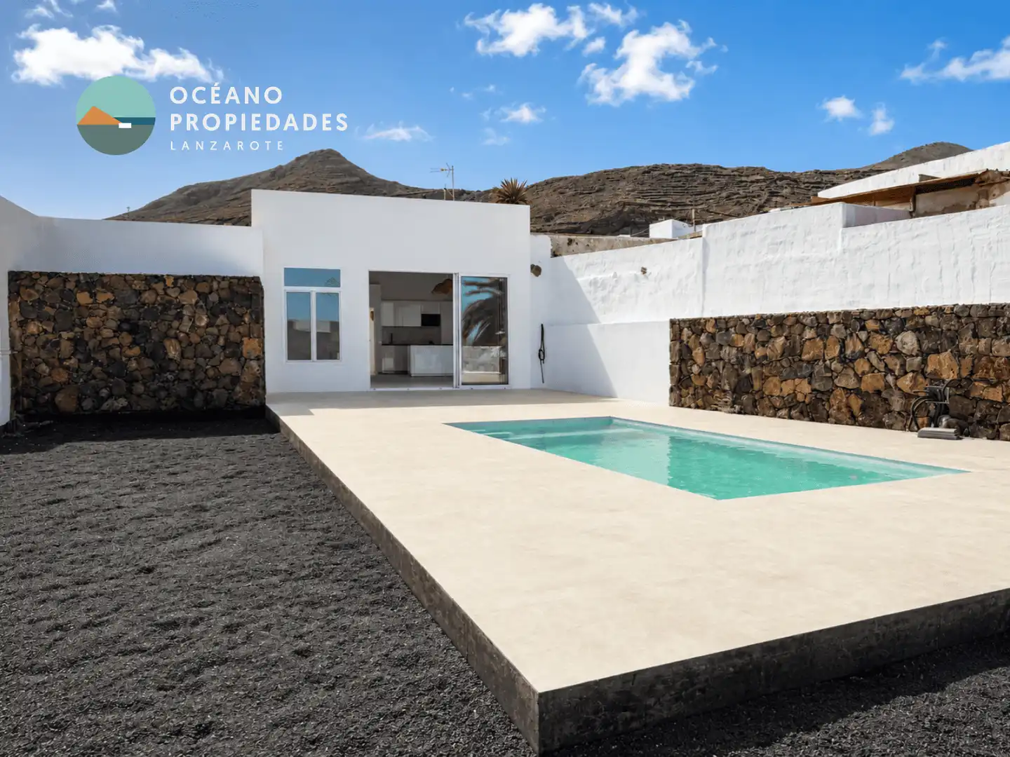 Exterior view of Houses for sale in Haría  with Private garden and Swimming Pool