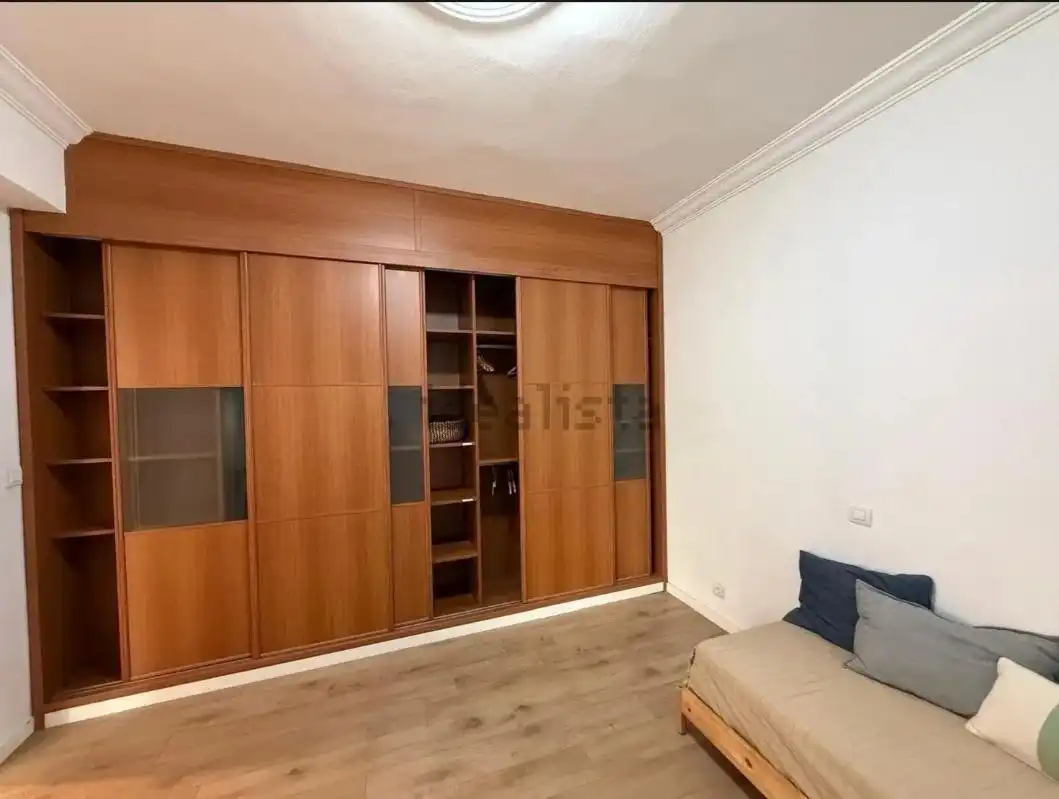Schlafzimmer von Wohnung zur Miete in Las Palmas de Gran Canaria mit Parkett und Möbliert