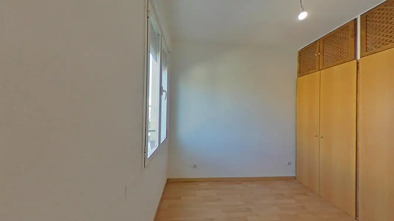 Habitación de Piso en venta en Madrid con Terraza