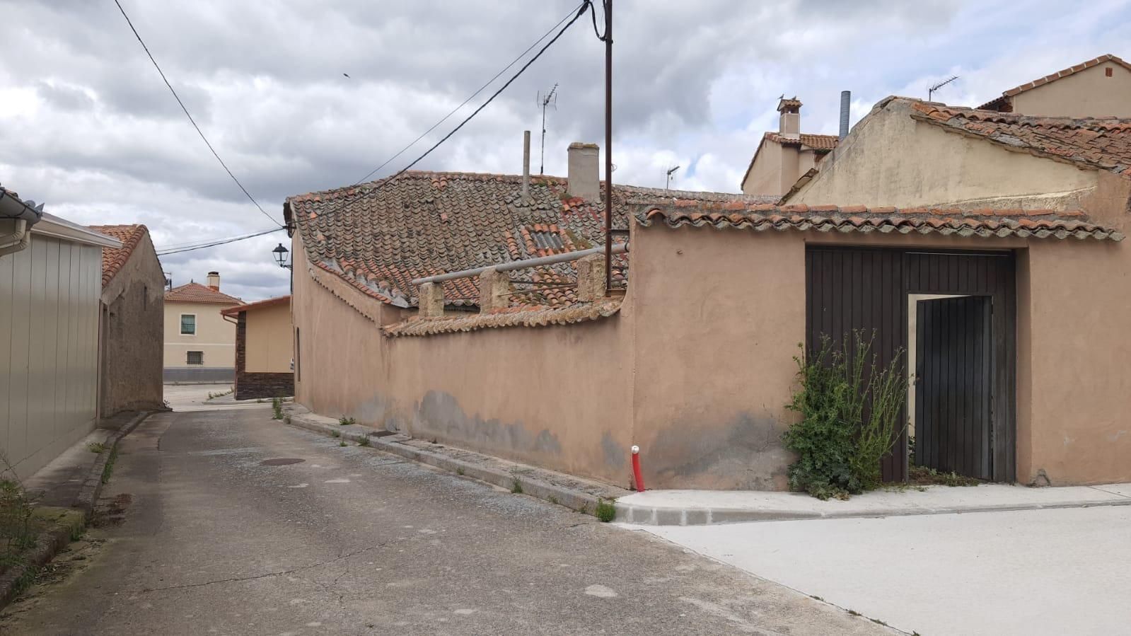 Exterior view of House or chalet for sale in Santa María la Real de Nieva